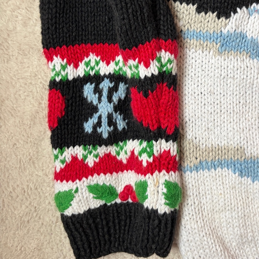 Vintage The Eagle’s Eye Black Festive Sweater Multicolor Design Women Small - Picture 8 of 13